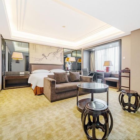 Zhongshan International Hotel Екстериор снимка