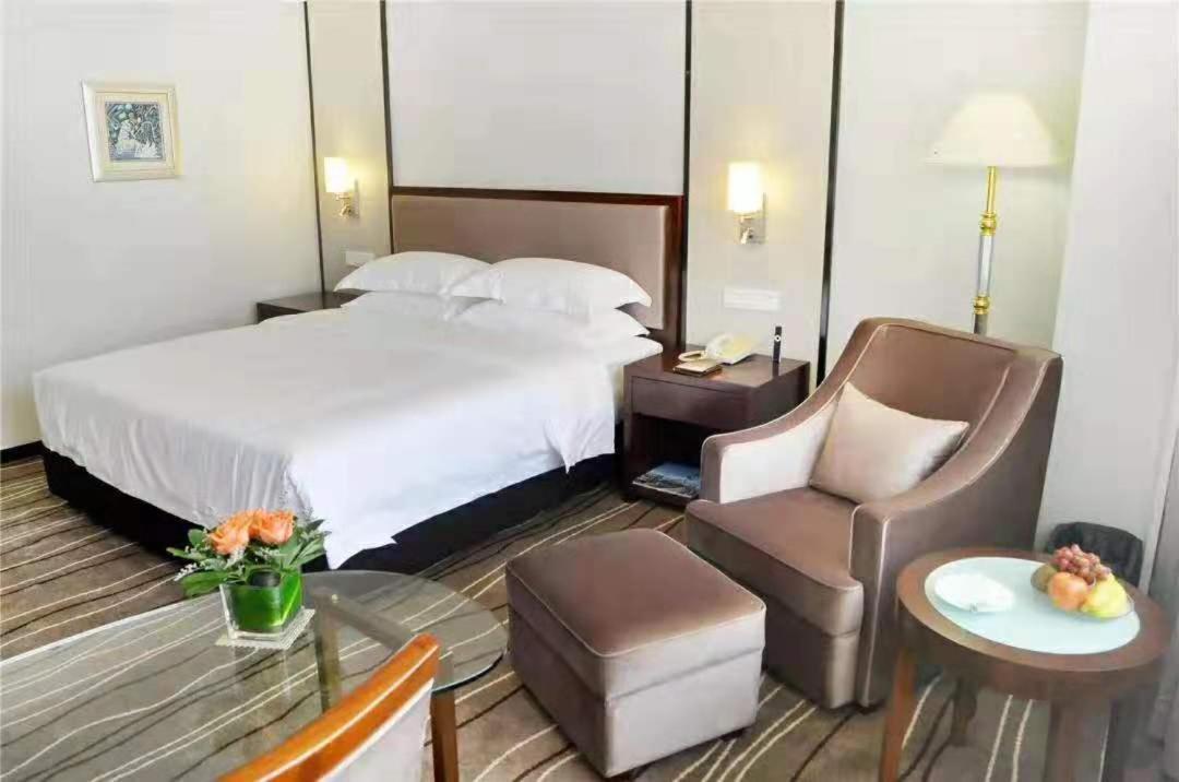 Zhongshan International Hotel Екстериор снимка
