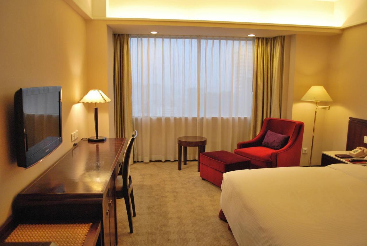 Zhongshan International Hotel Екстериор снимка