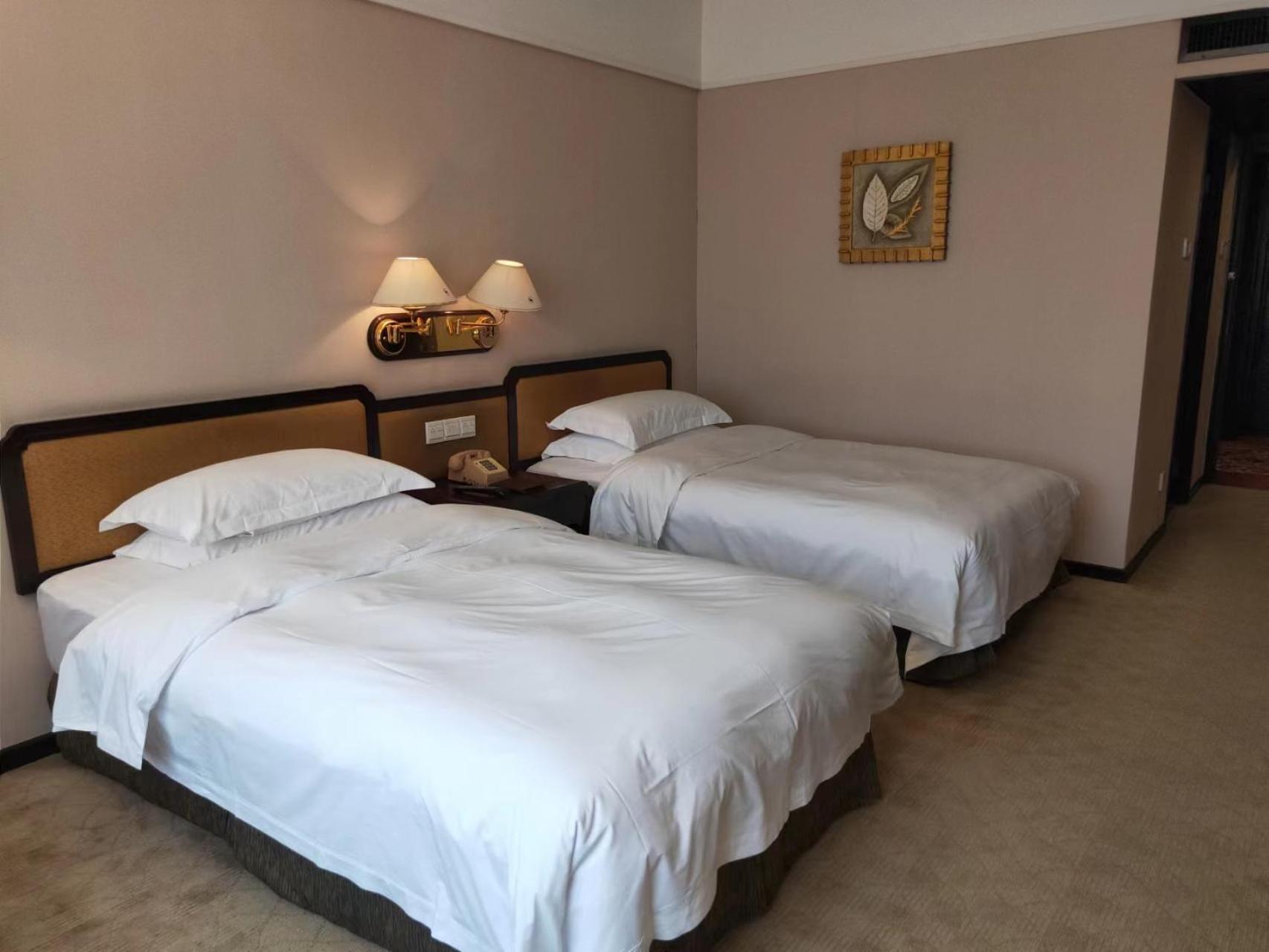 Zhongshan International Hotel Екстериор снимка