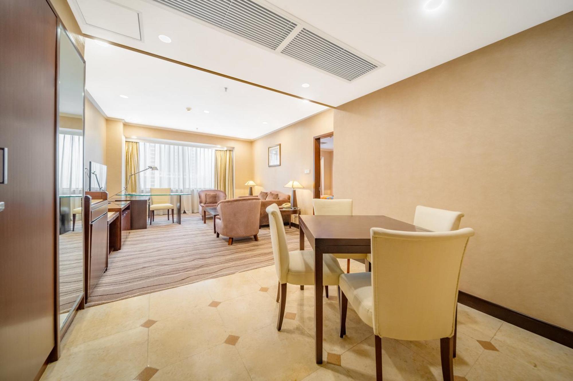 Zhongshan International Hotel Екстериор снимка