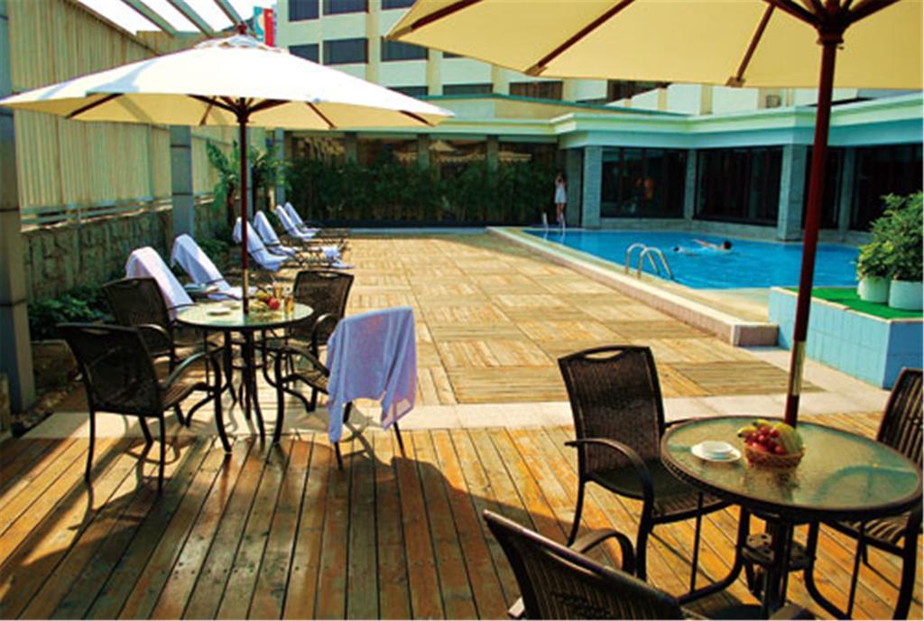 Zhongshan International Hotel Екстериор снимка